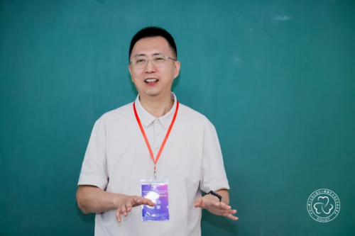 理剧本杀亮相团体专委会2025应用论坛j9九游会登录沉浸式新范式！“心探”心(图4)